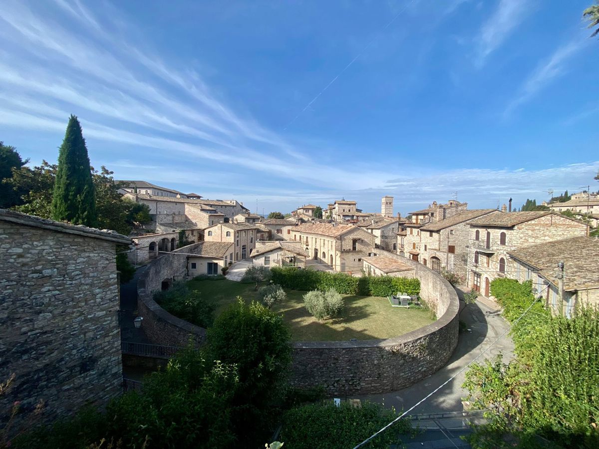 Foto 37 di 38 - Rustico in vendita a Assisi