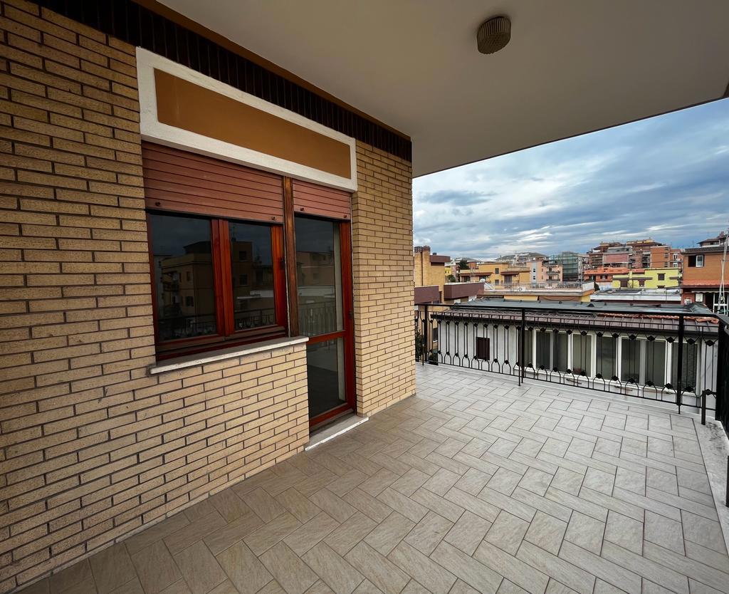 Foto 30 di 32 - Appartamento in vendita a Roma
