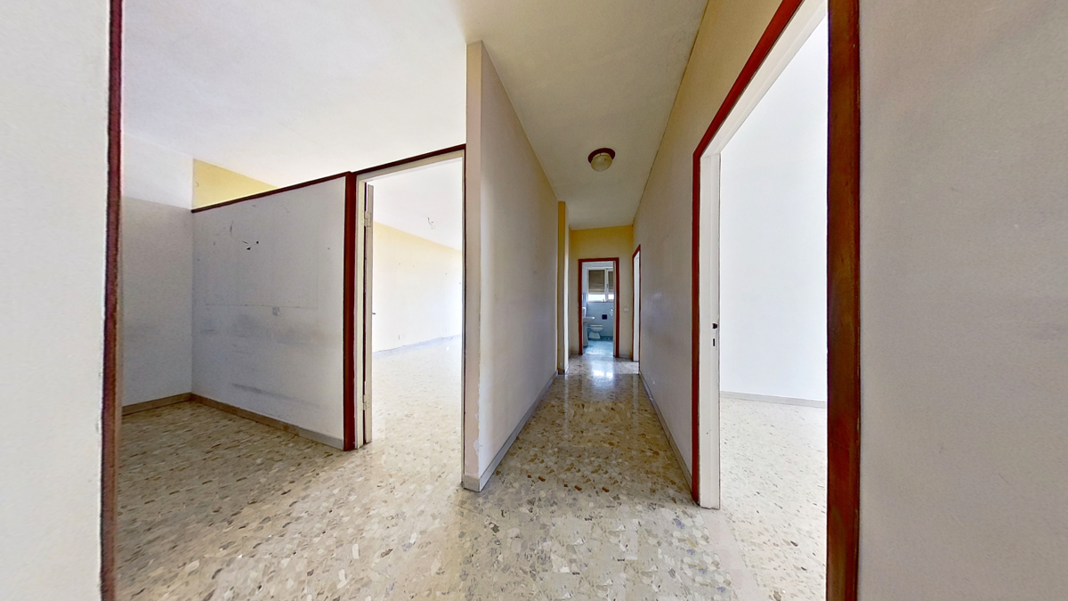 Foto 32 di 37 - Appartamento in vendita a Carrara