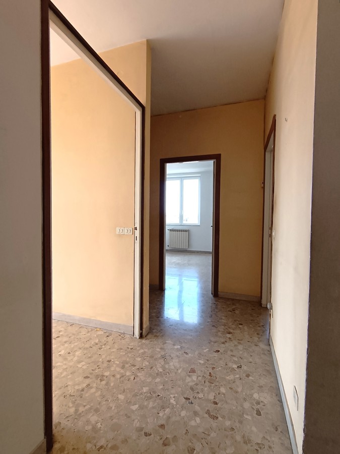 Foto 28 di 37 - Appartamento in vendita a Carrara