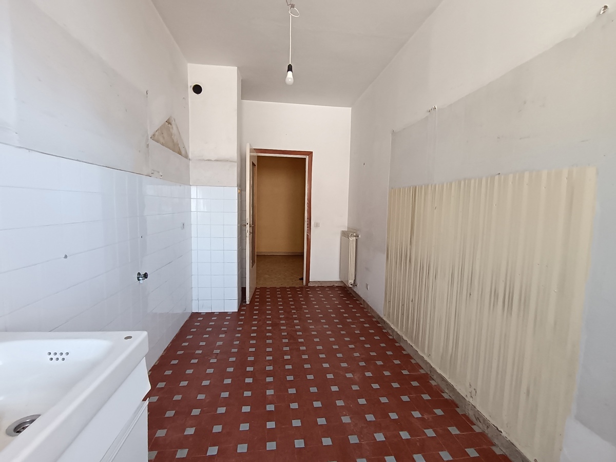 Foto 10 di 37 - Appartamento in vendita a Carrara