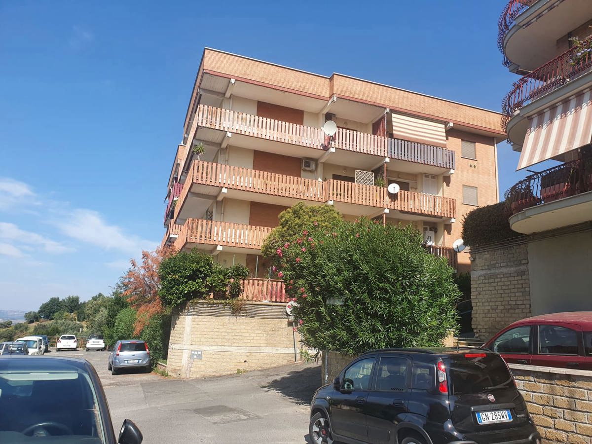 Foto 4 di 44 - Appartamento in vendita a Monterotondo