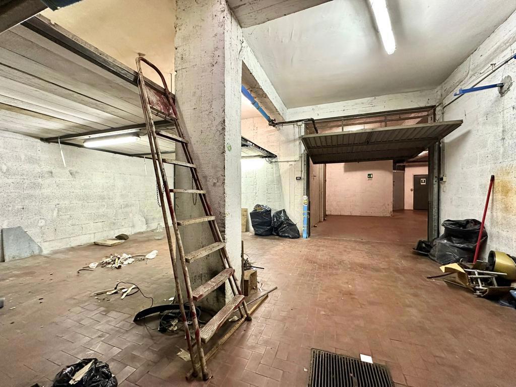 Foto 20 di 21 - Garage in vendita a Ciampino