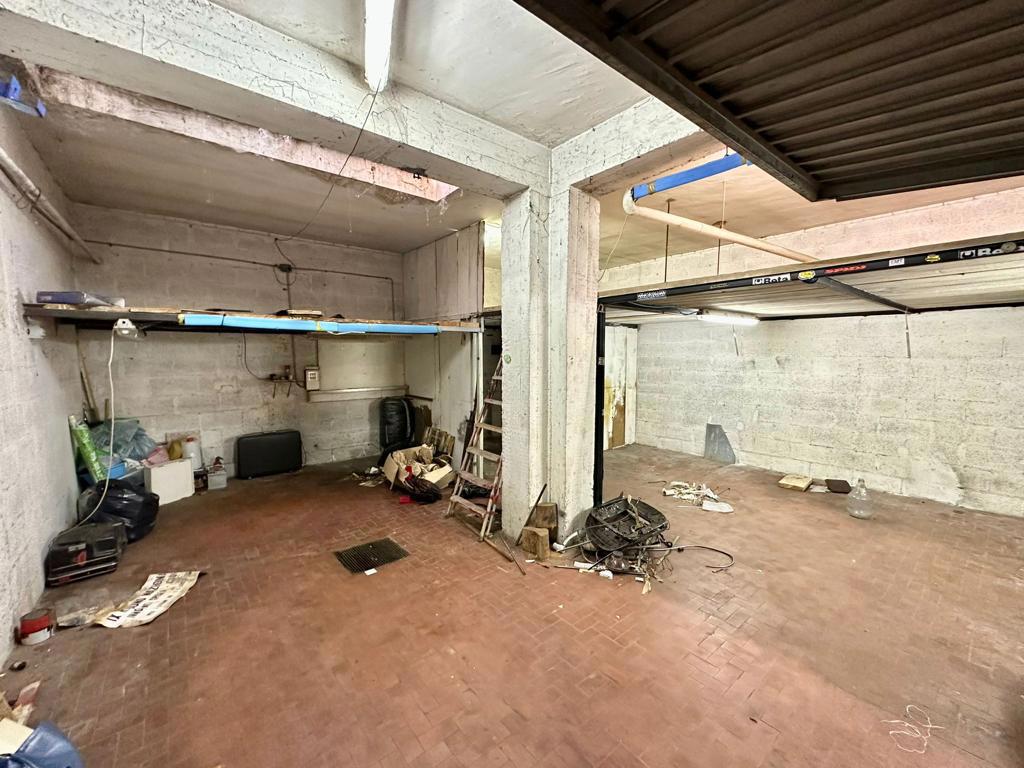 Foto 17 di 21 - Garage in vendita a Ciampino