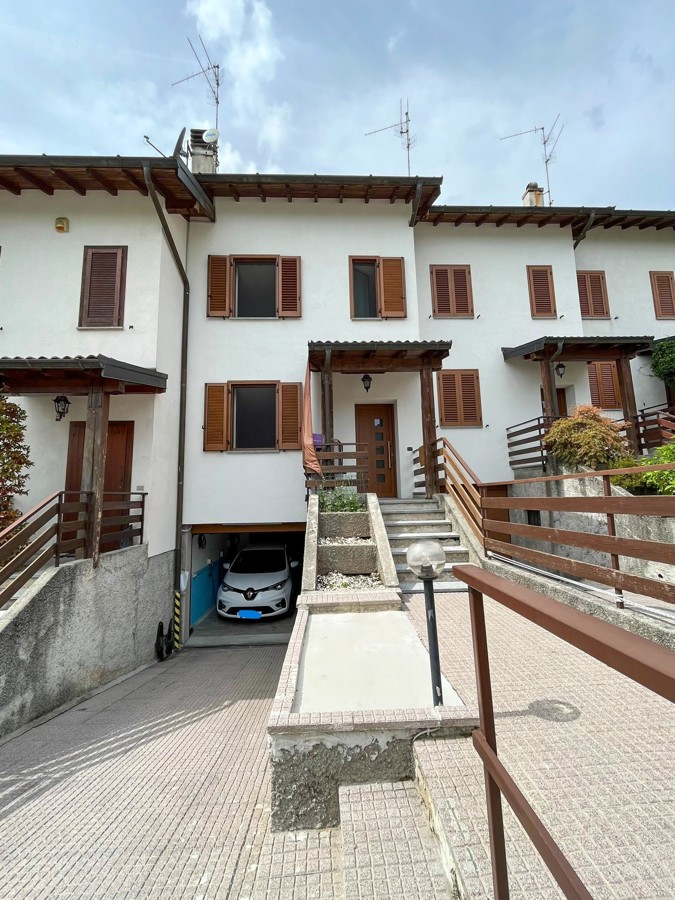 Foto 37 di 39 - Villa a schiera in vendita a Centro Valle Intelvi