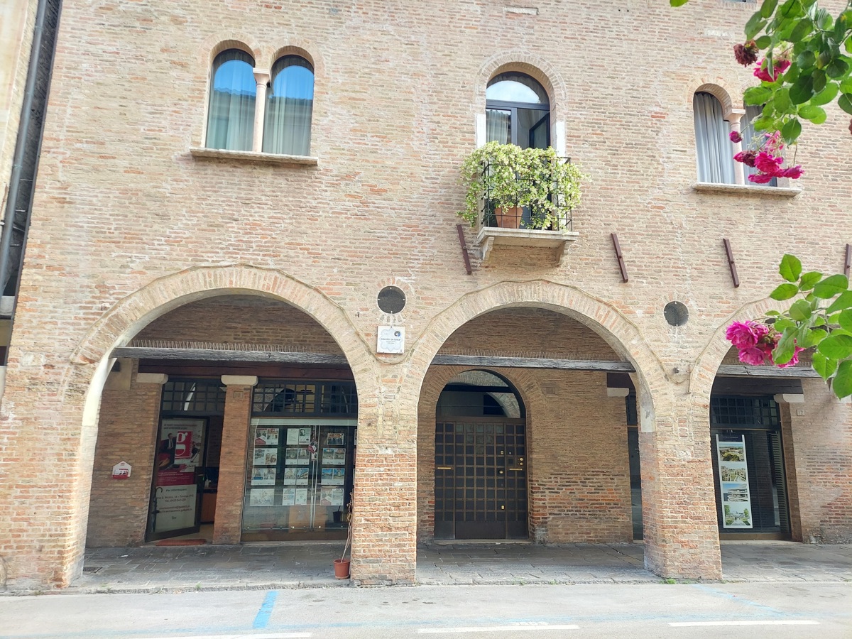 Foto 19 di 21 - Appartamento in vendita a Treviso