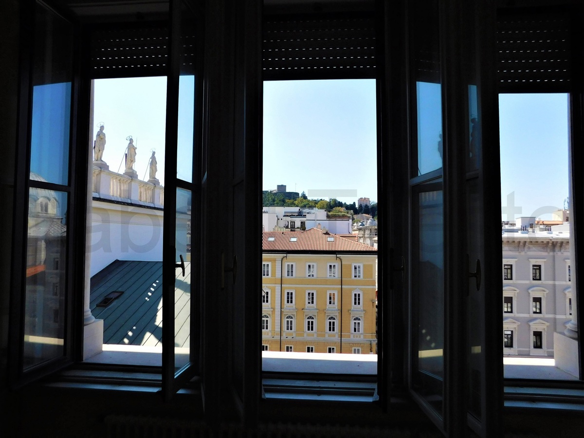 Foto 16 di 20 - Appartamento in vendita a Trieste