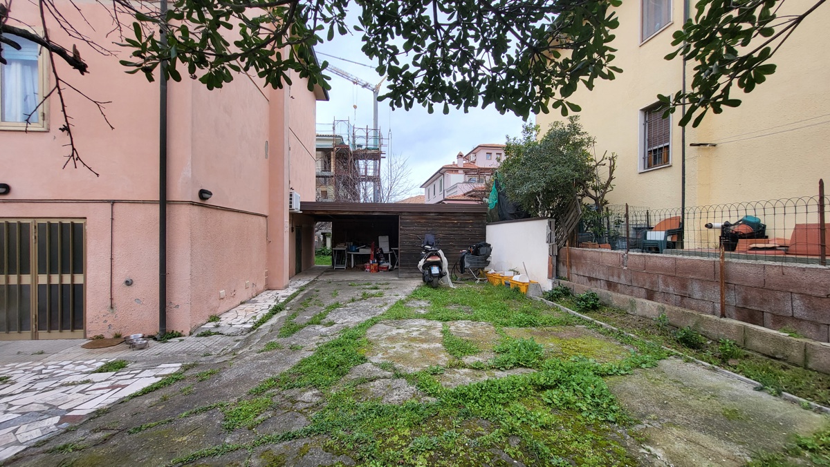 Foto 33 di 37 - Villa a schiera in affitto a Cecina