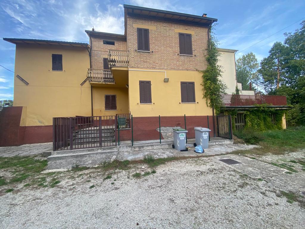 Foto 2 di 12 - Villa a schiera in vendita a Bastia Umbra