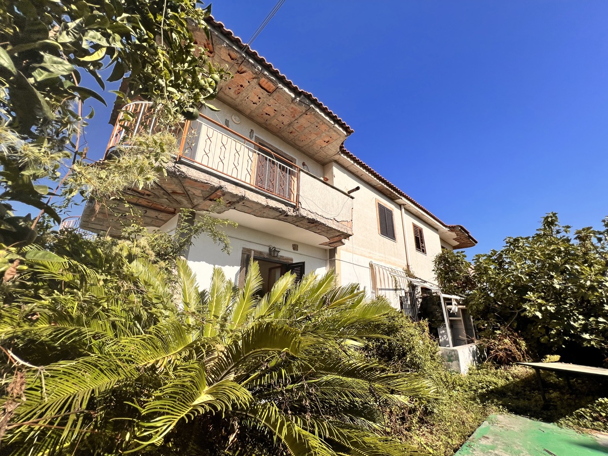 Foto 1 di 52 - Casa indipendente in vendita a Pontecagnano Faiano