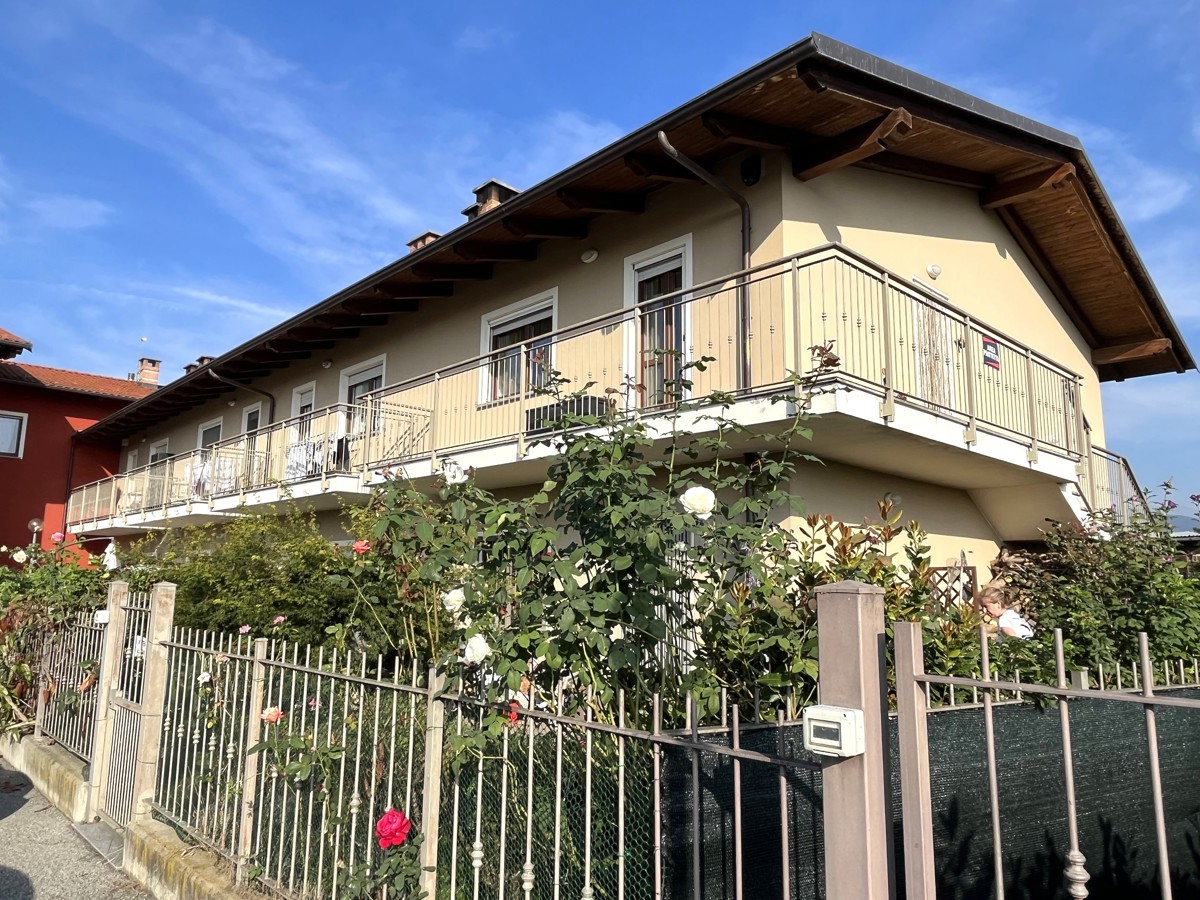 Foto 4 di 28 - Villa a schiera in vendita a Bricherasio