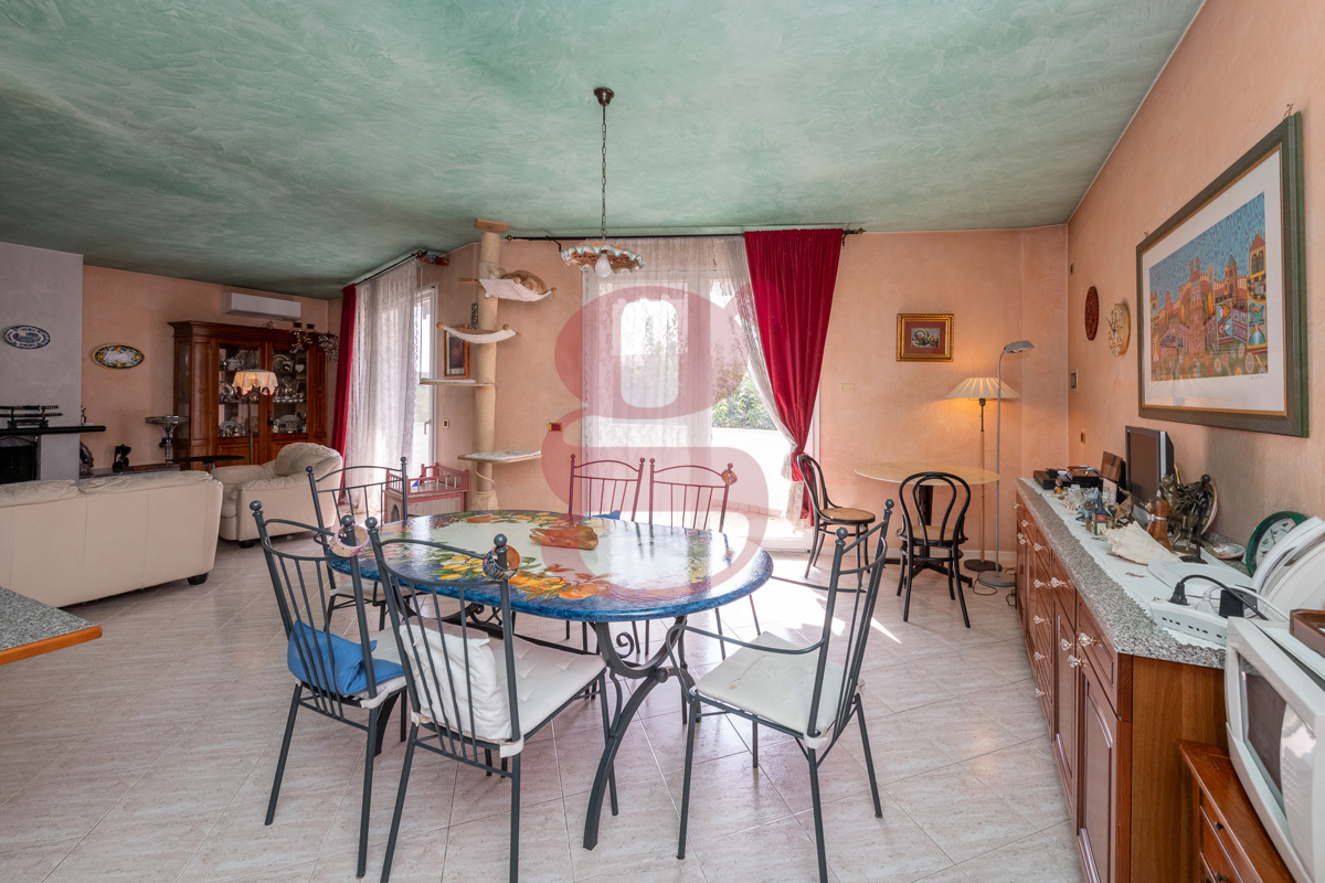 Foto 10 di 13 - Villa in vendita a Pozzonovo