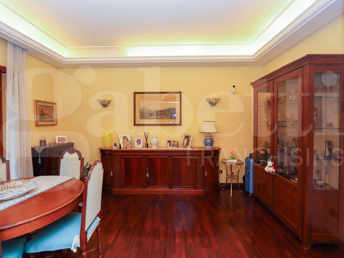 Foto 5 di 24 - Appartamento in vendita a Napoli