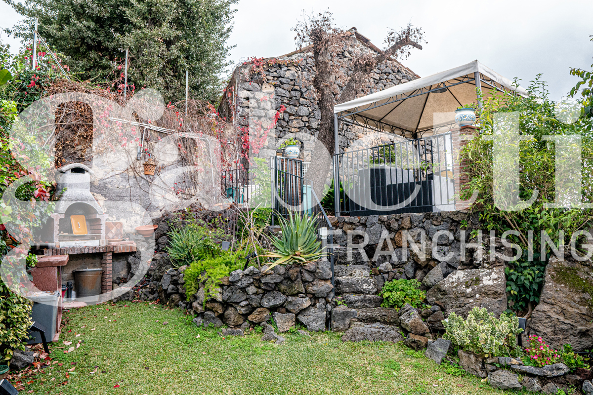 Foto 25 di 32 - Villa in vendita a Aci Bonaccorsi