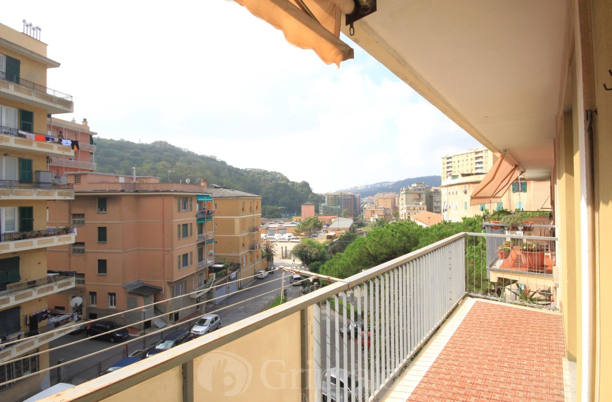 Foto 11 di 12 - Appartamento in vendita a Genova
