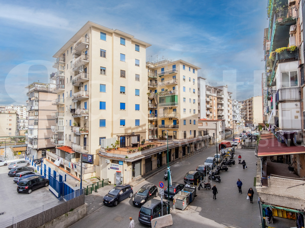 Foto 14 di 30 - Appartamento in vendita a Napoli