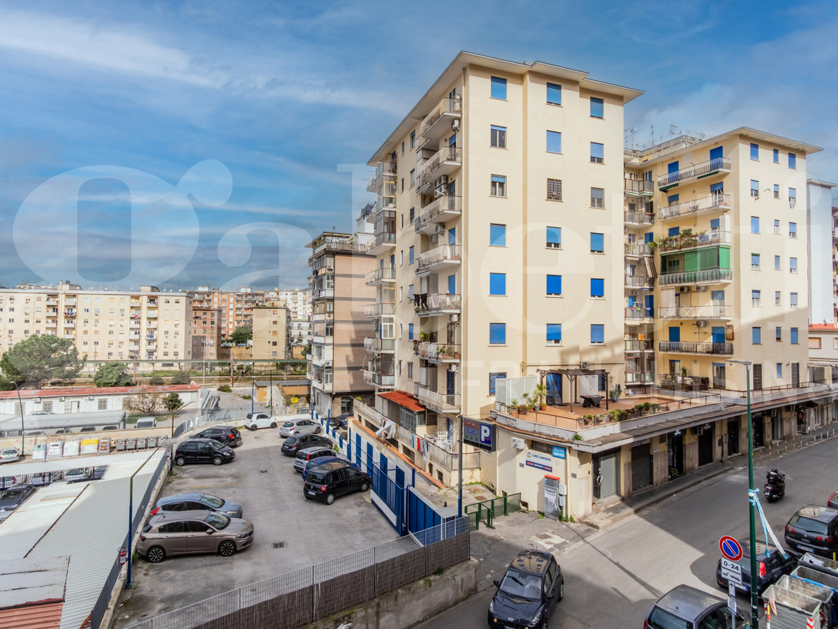 Foto 15 di 30 - Appartamento in vendita a Napoli
