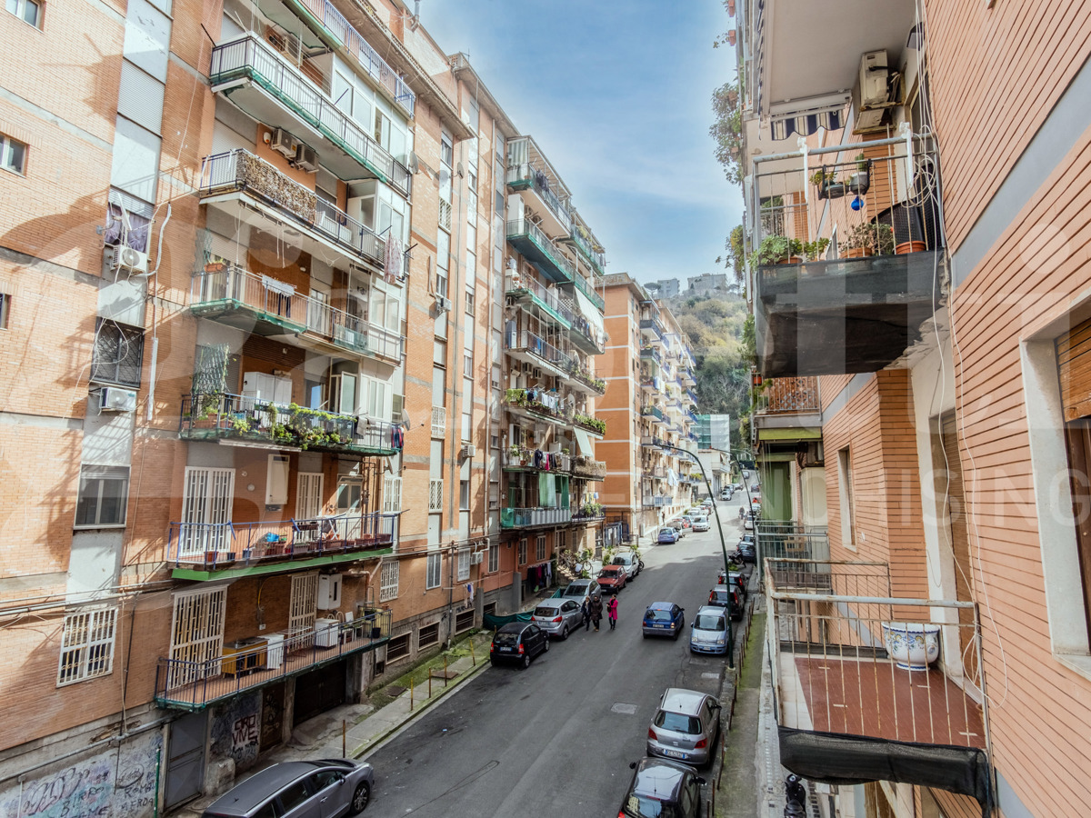 Foto 13 di 30 - Appartamento in vendita a Napoli