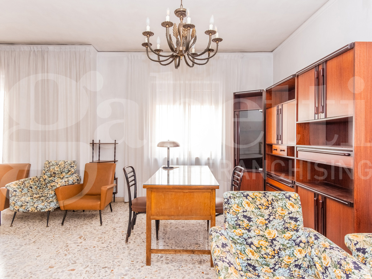 Foto 7 di 30 - Appartamento in vendita a Napoli