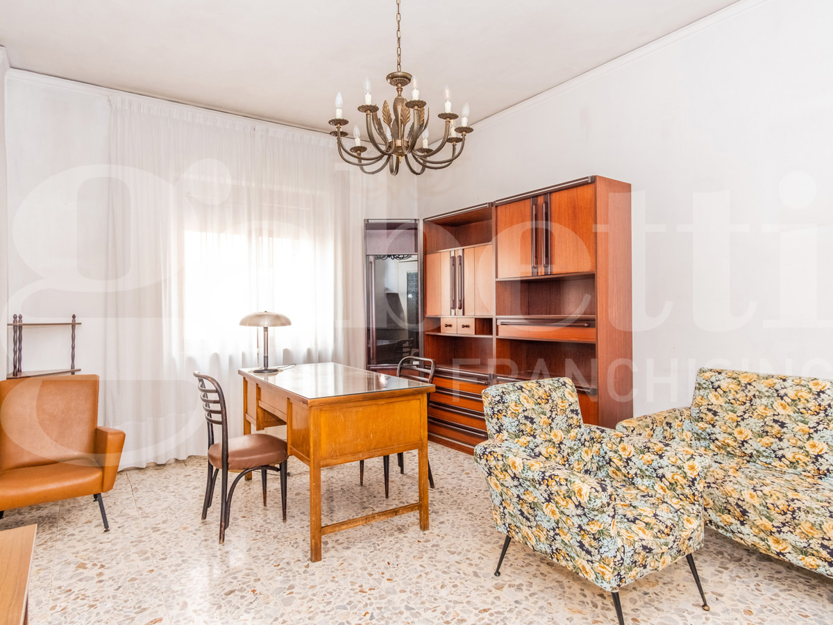 Foto 6 di 30 - Appartamento in vendita a Napoli