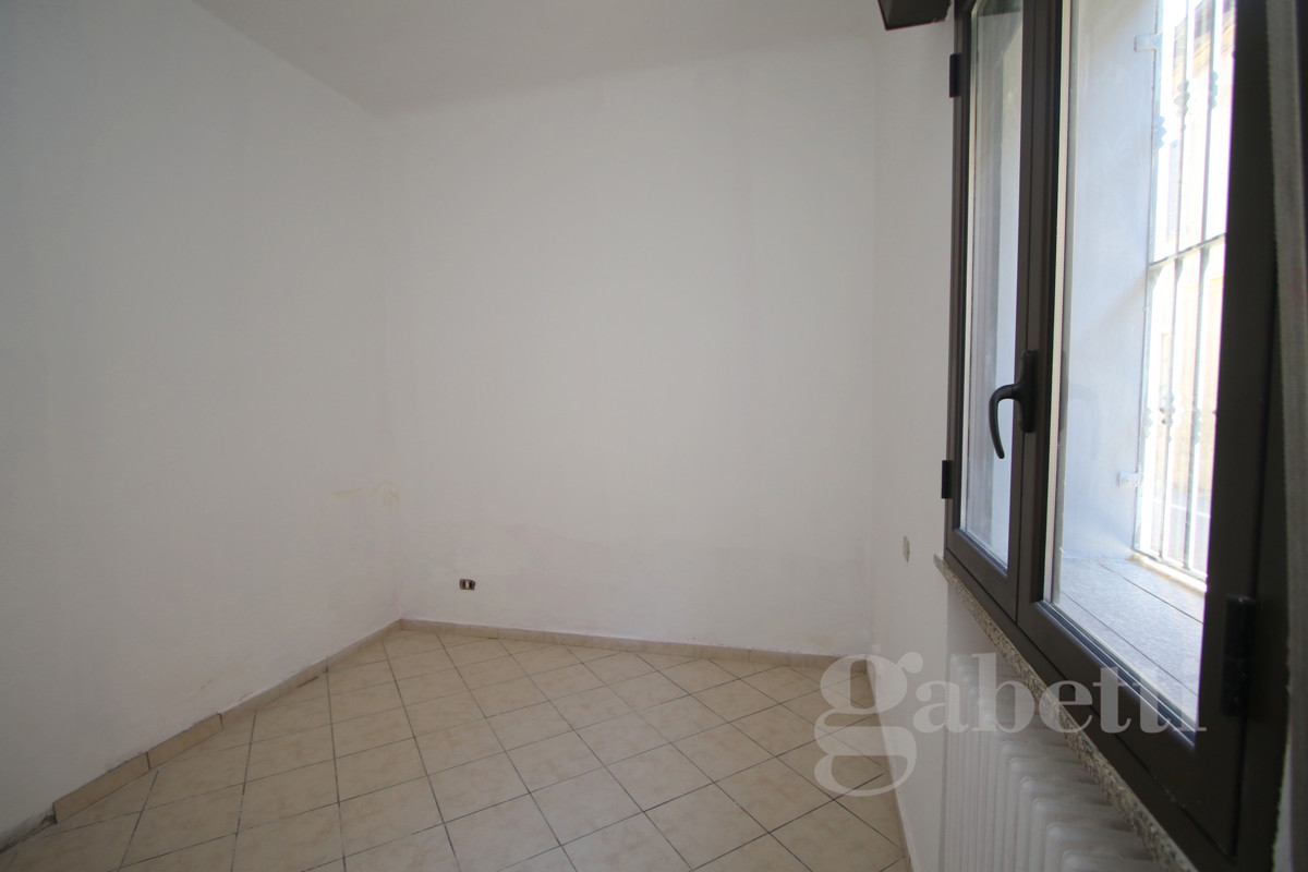 Foto 10 di 35 - Appartamento in vendita a Busto Arsizio