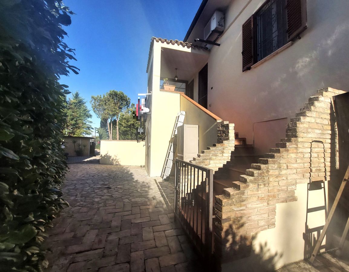 Foto 3 di 19 - Casa indipendente in vendita a Cepagatti