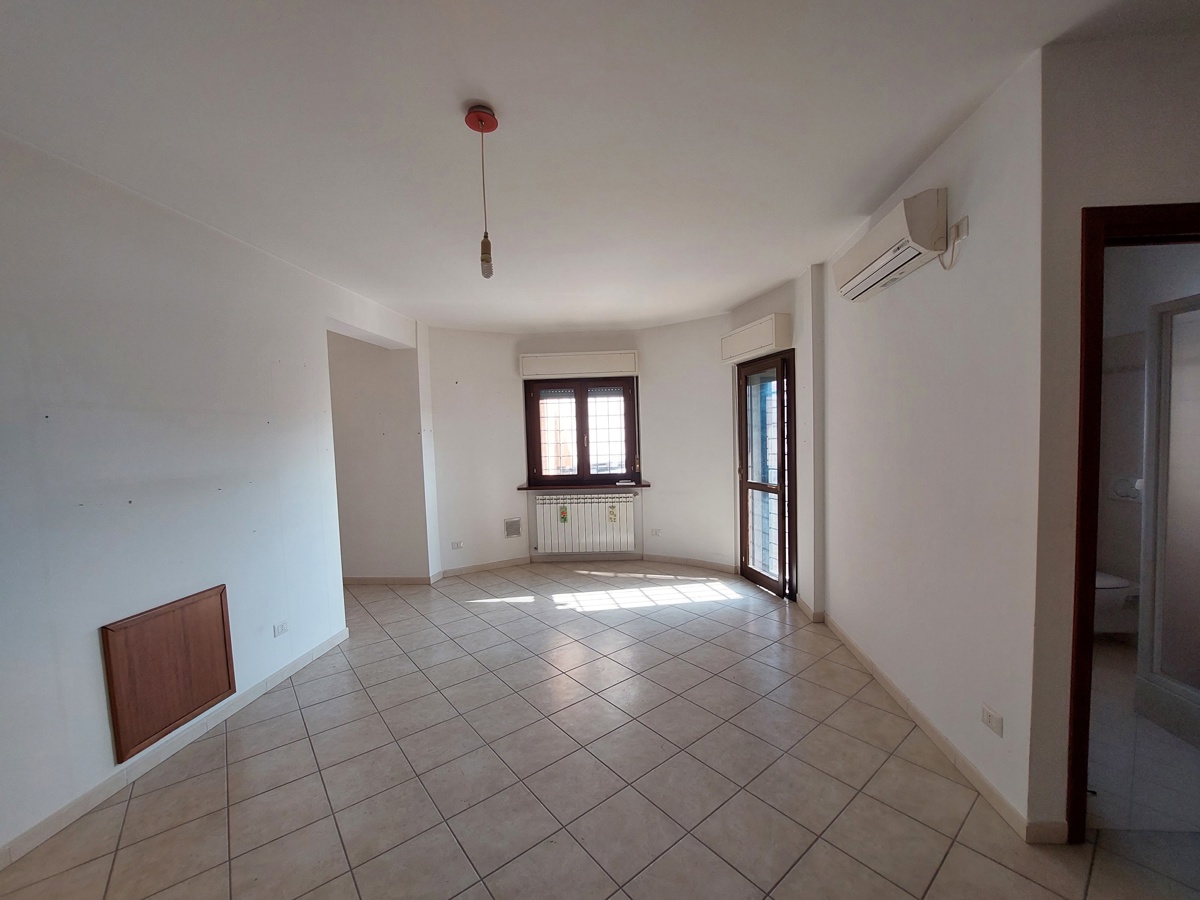 Foto 11 di 15 - Appartamento in vendita a Marino