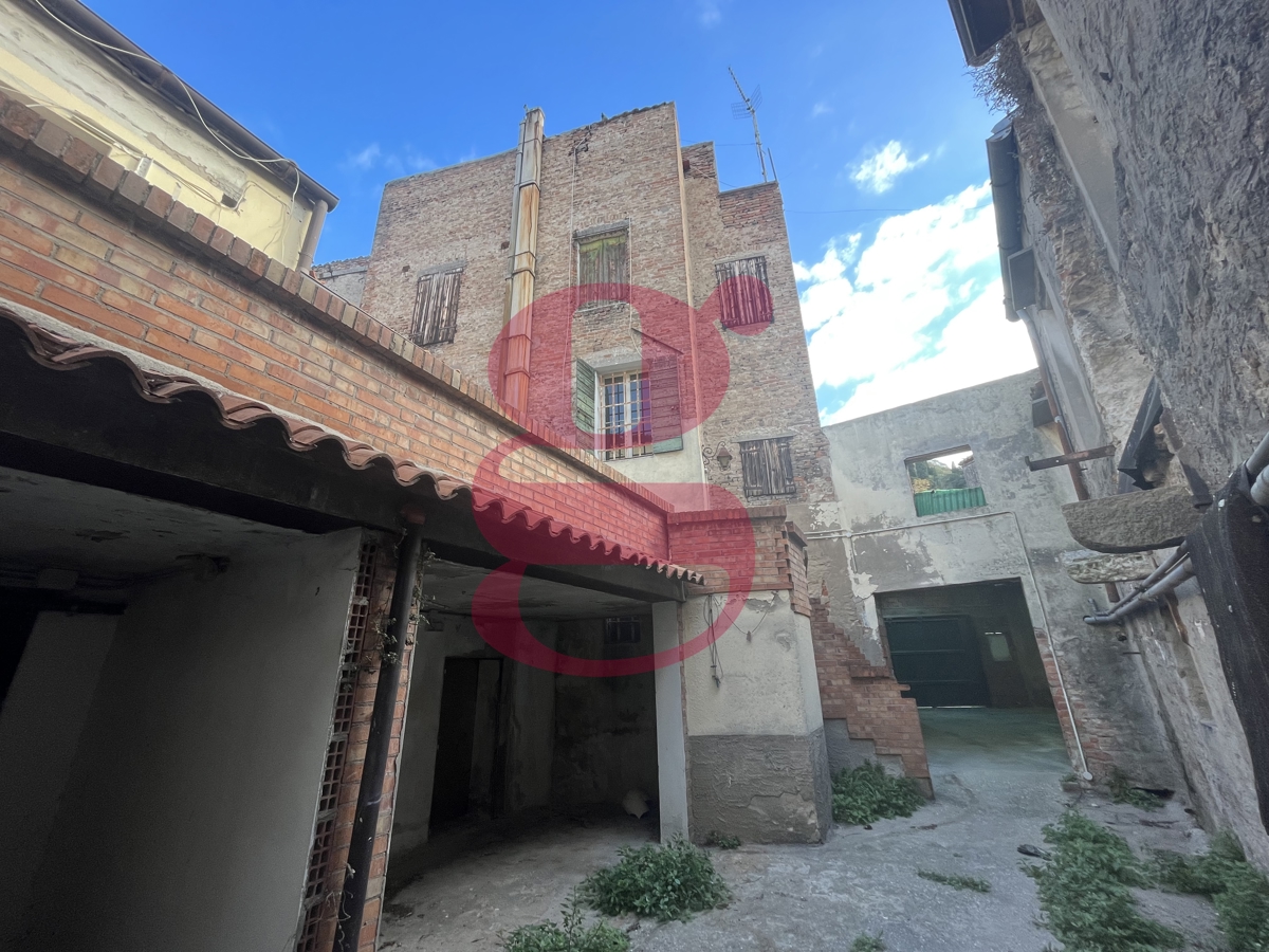 Foto 4 di 16 - Palazzo o stabile in vendita a Monselice
