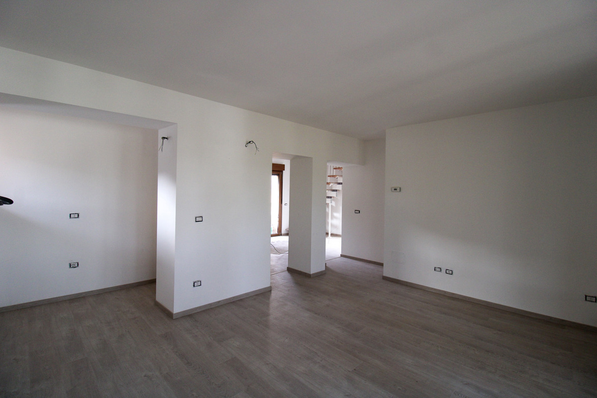 Foto 7 di 36 - Appartamento in vendita a Alta Valle Intelvi