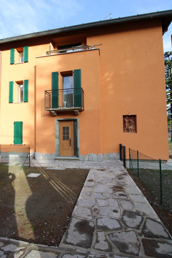 Foto 3 di 36 - Appartamento in vendita a Alta Valle Intelvi