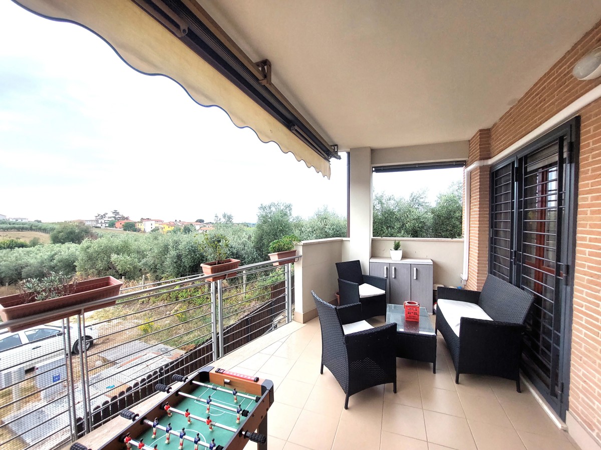 Foto 3 di 22 - Appartamento in vendita a Albano Laziale