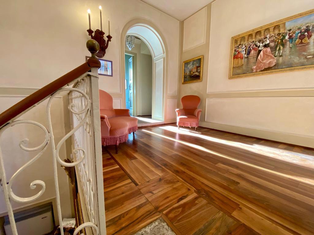 Foto 2 di 40 - Appartamento in vendita a Cremona