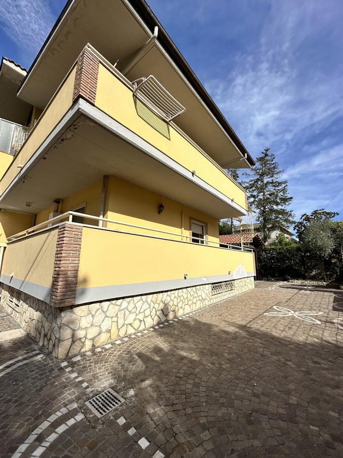 Foto 20 di 28 - Villa a schiera in vendita a Minturno