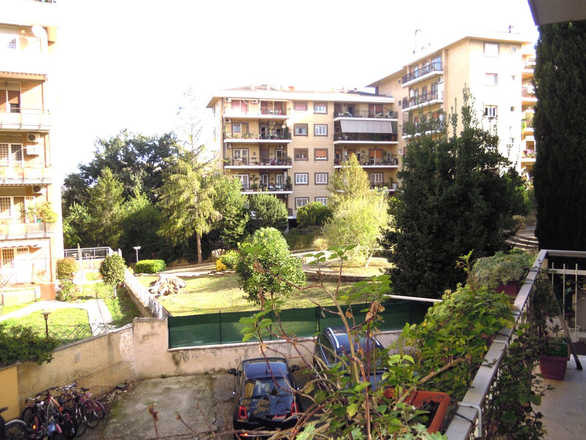 Foto 1 di 45 - Appartamento in vendita a Roma