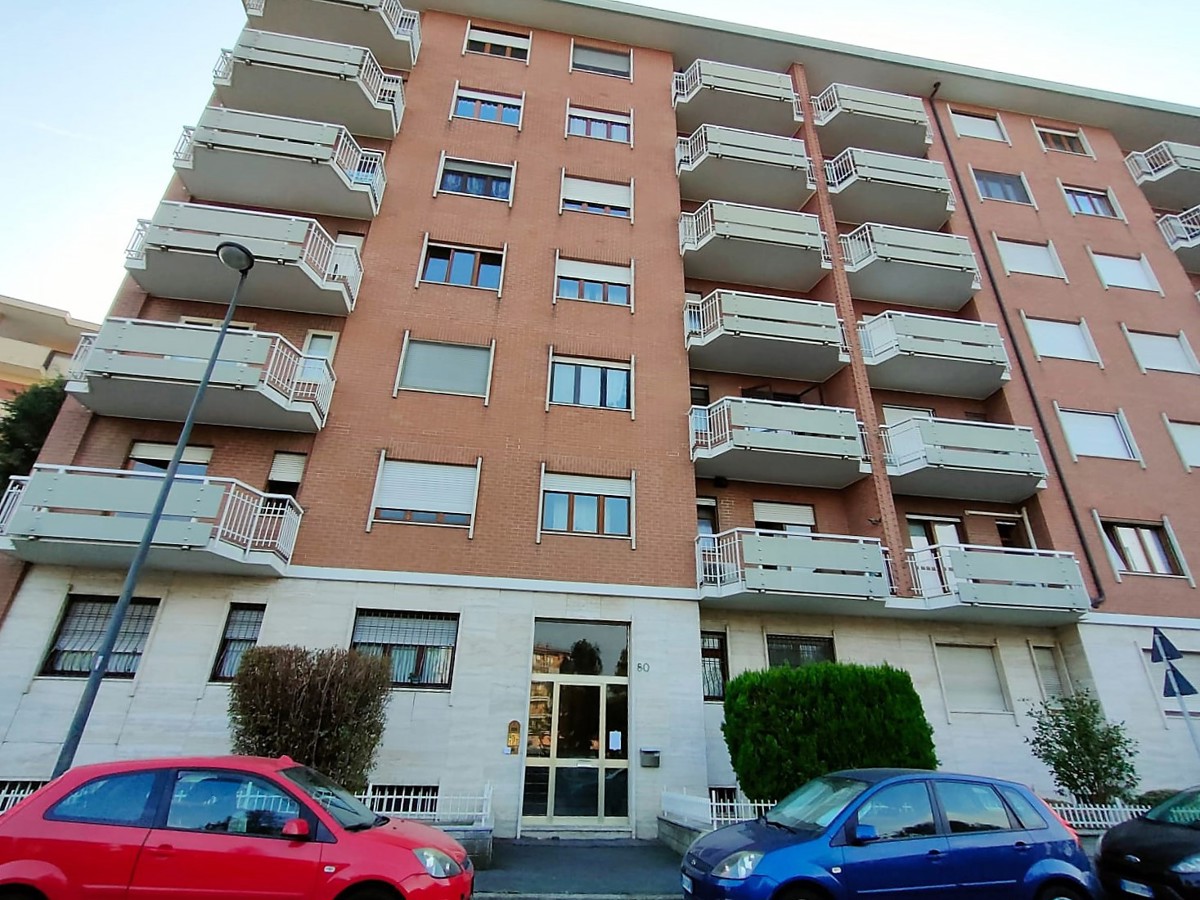 Foto 2 di 36 - Appartamento in vendita a Beinasco