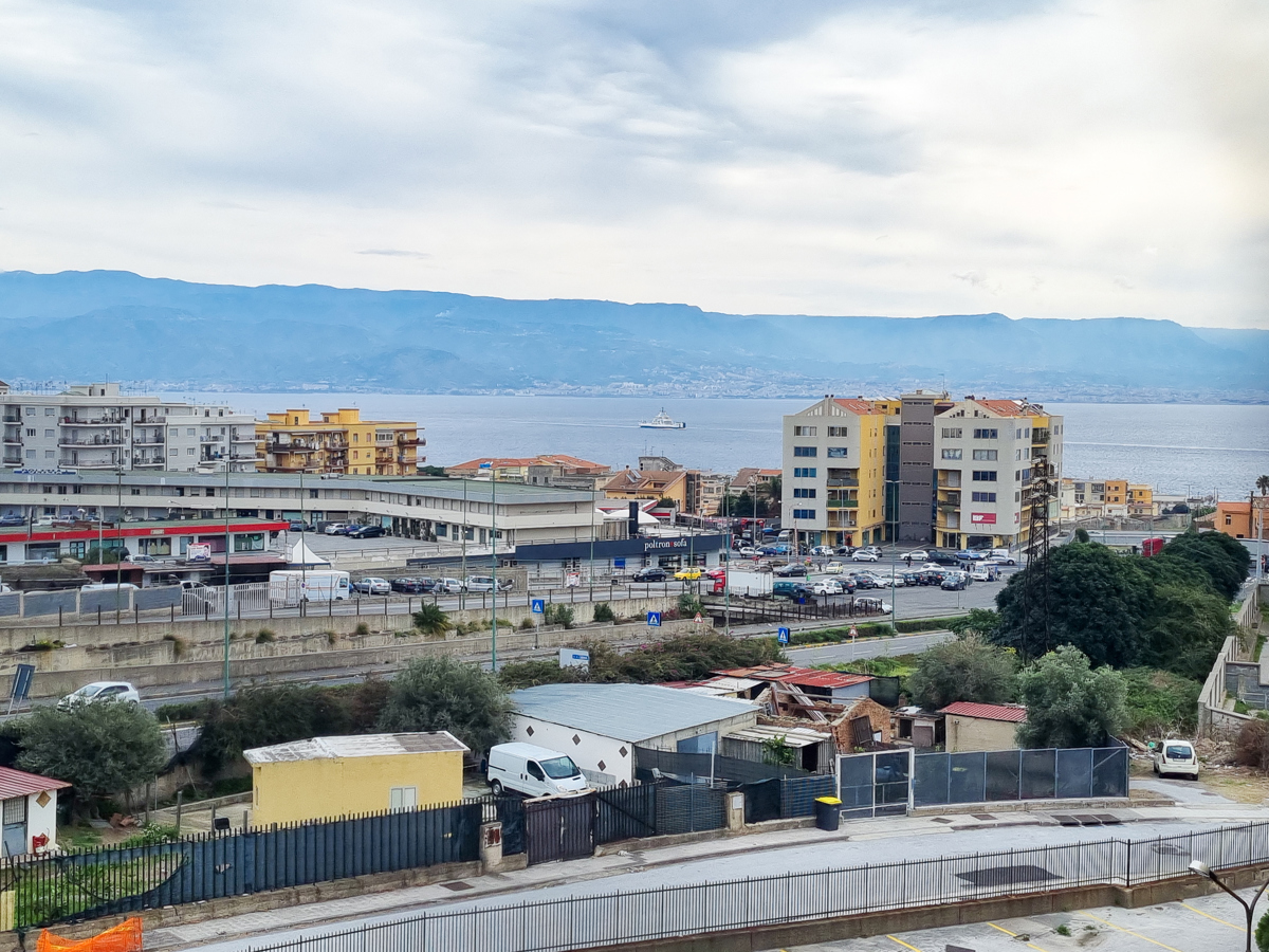 Foto 19 di 25 - Appartamento in vendita a Messina