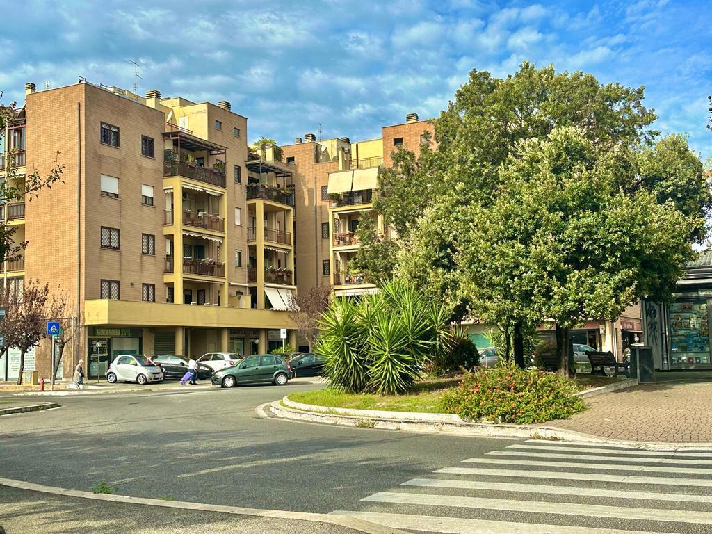 Foto 2 di 30 - Appartamento in vendita a Roma