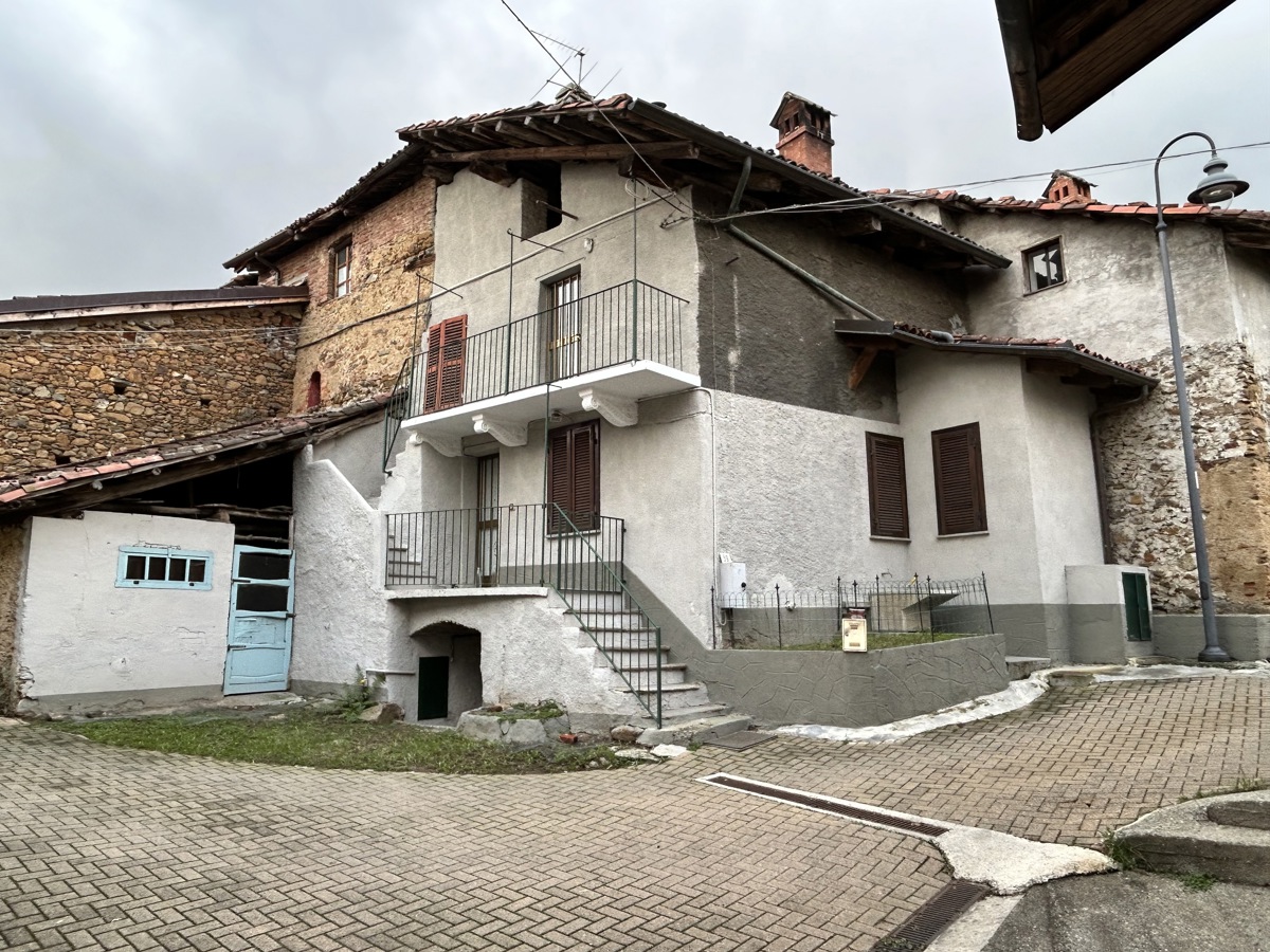 Foto 2 di 24 - Casa indipendente in vendita a Val della Torre