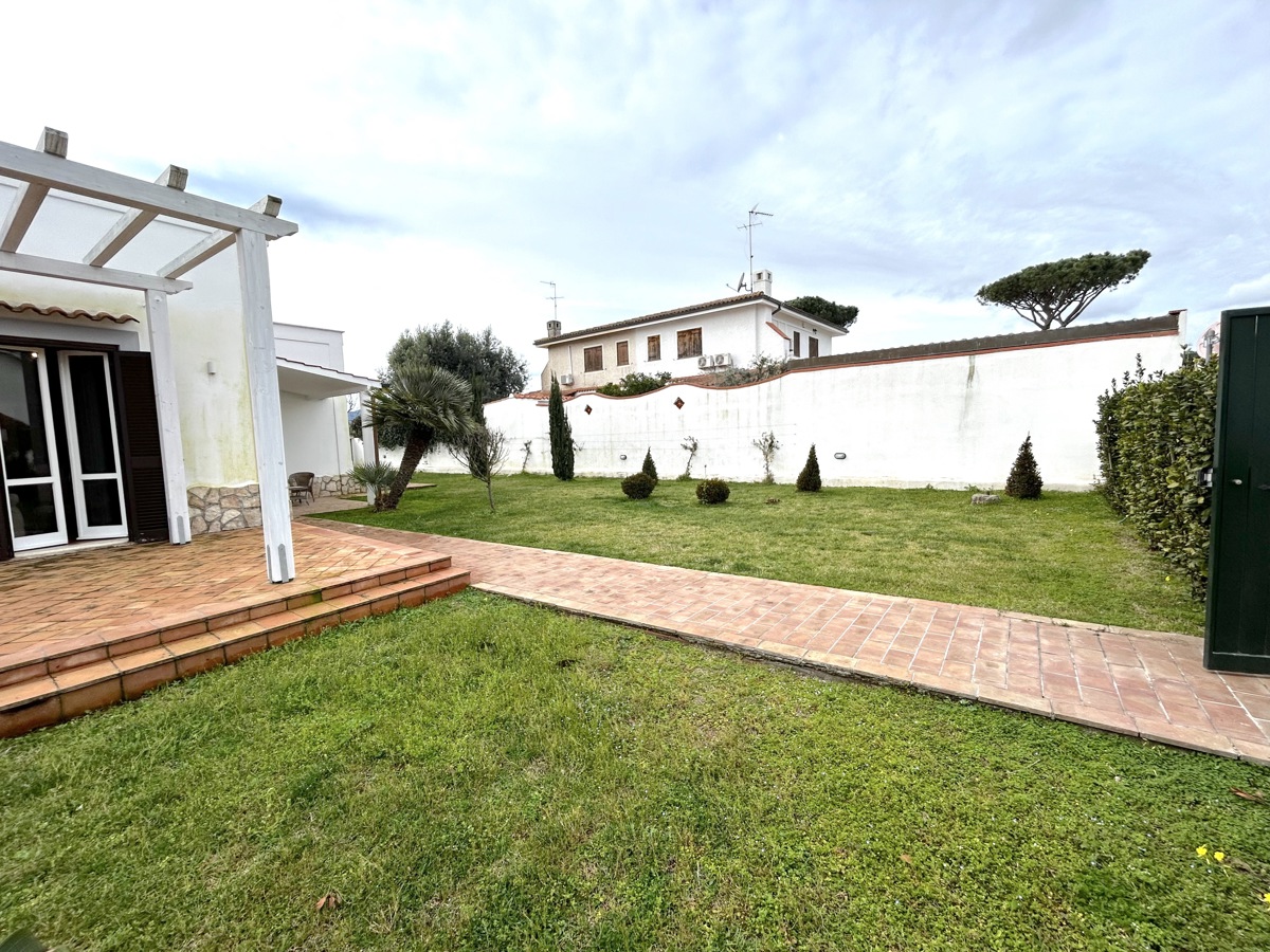 Foto 16 di 19 - Villa in vendita a San Felice Circeo