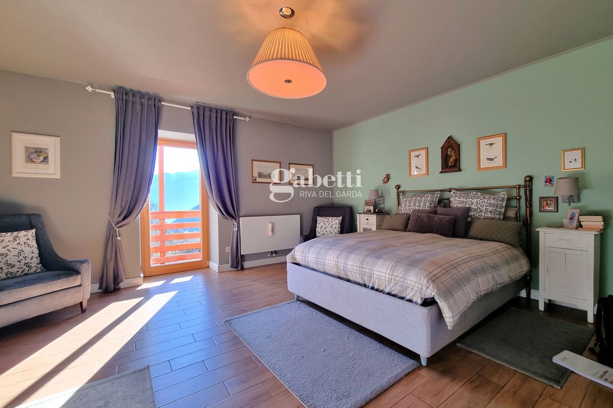 Foto 13 di 33 - Appartamento in vendita a Riva del Garda