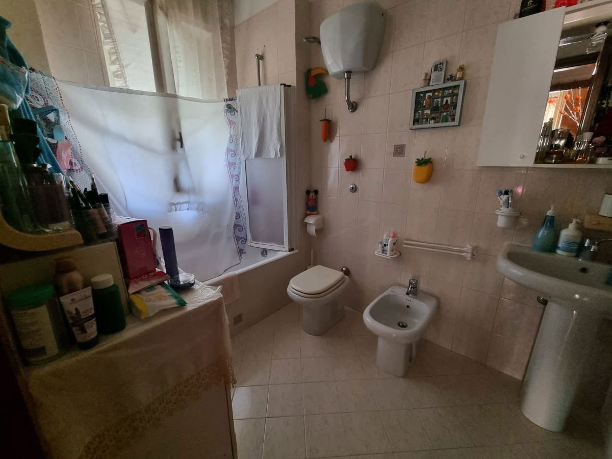 Foto 13 di 21 - Appartamento in vendita a Taranto