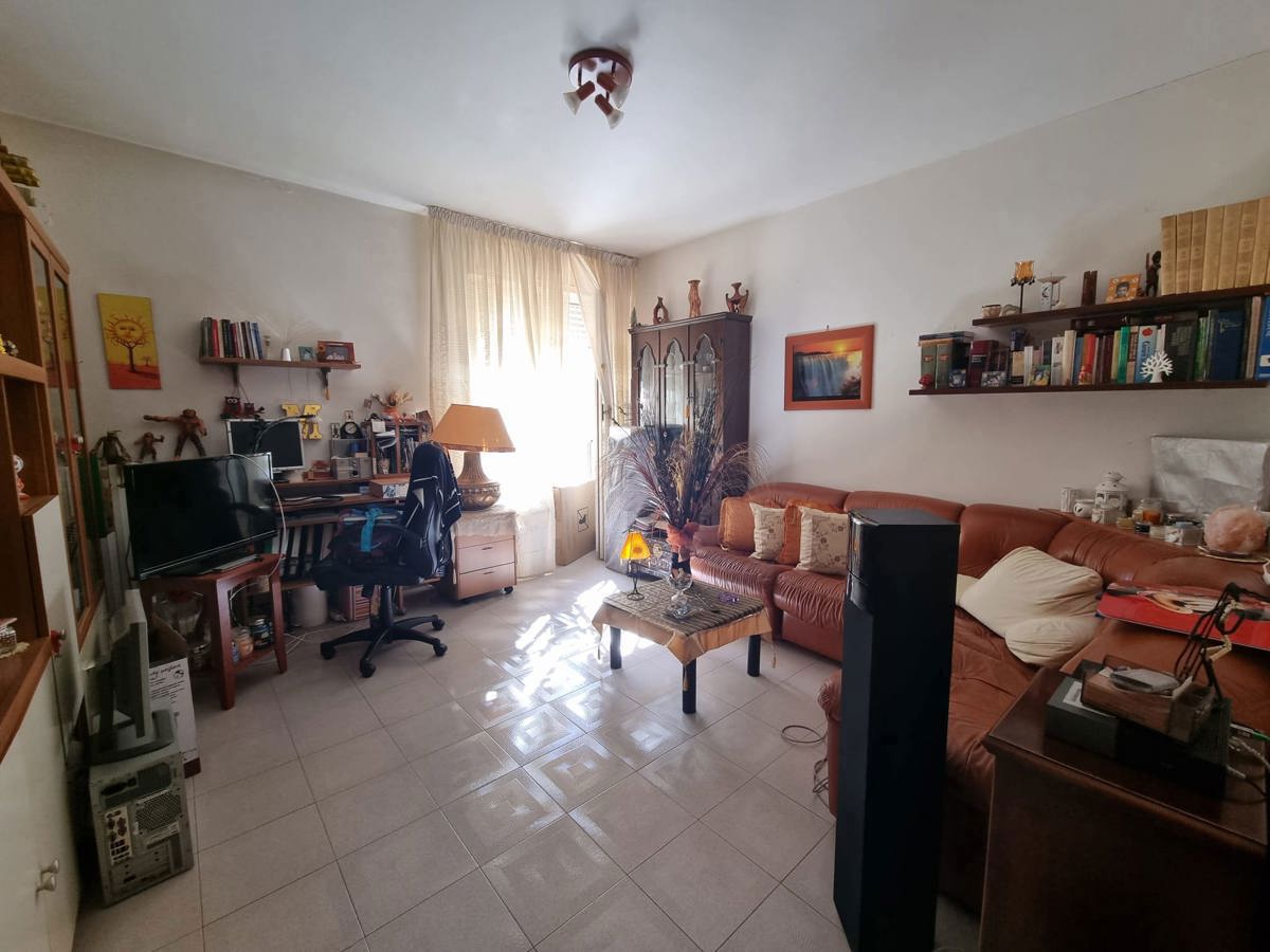 Foto 11 di 21 - Appartamento in vendita a Taranto