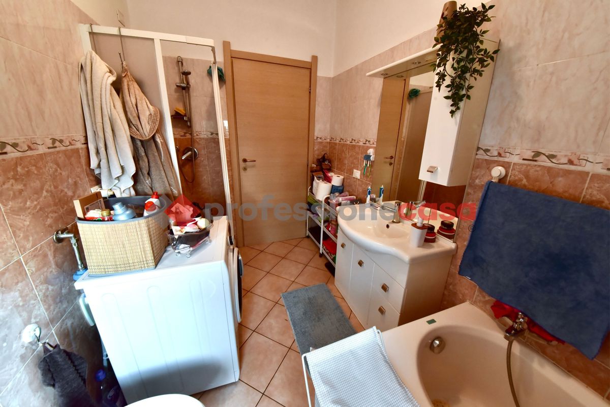 Foto 12 di 16 - Appartamento in vendita a Paderno Dugnano
