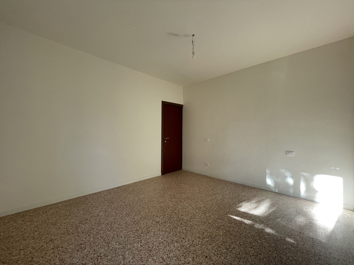 Foto 9 di 13 - Casa indipendente in vendita a Novi di Modena