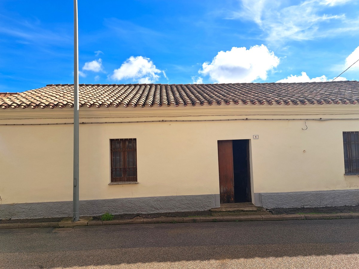 Foto 3 di 23 - Casa indipendente in vendita a Oristano