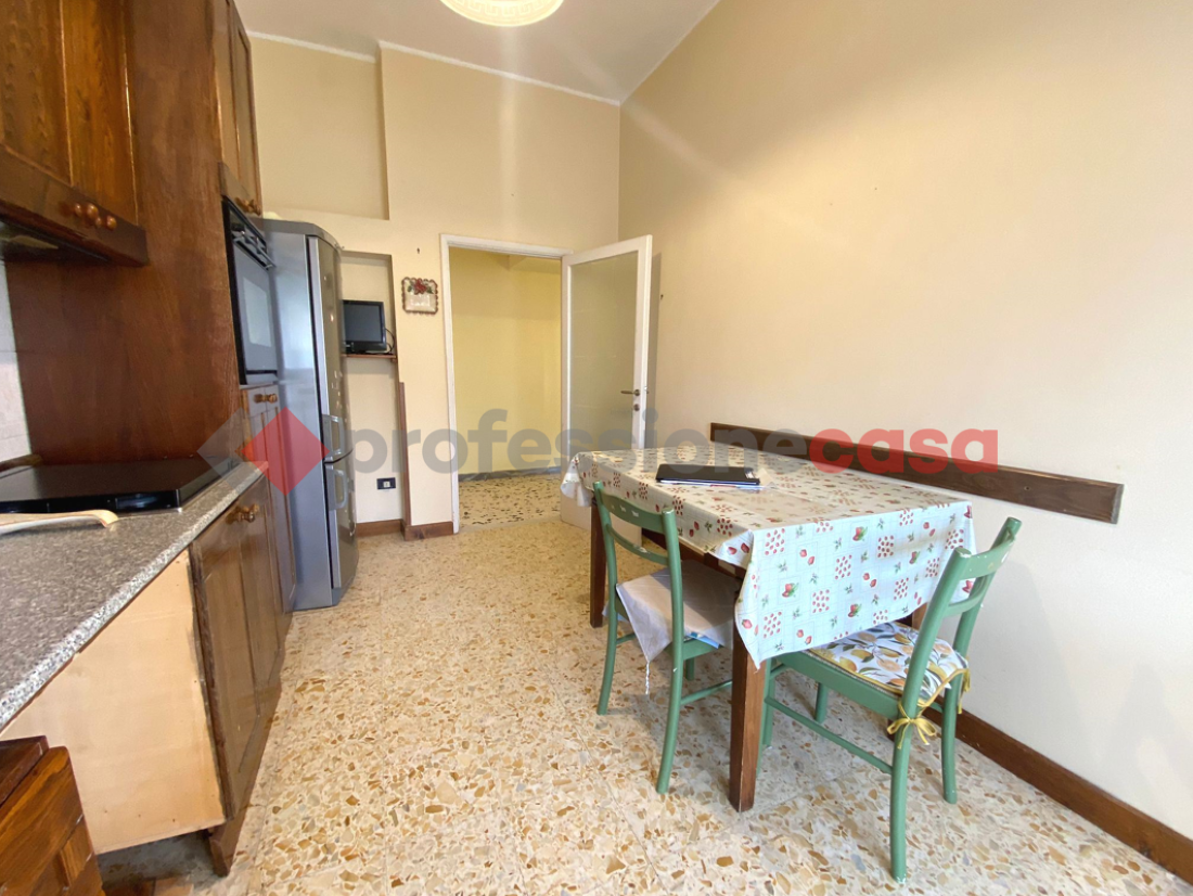 Foto 9 di 19 - Appartamento in vendita a Livorno