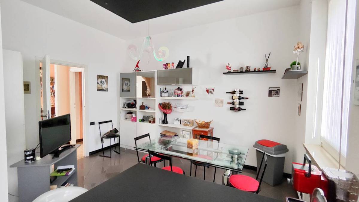 Foto 10 di 30 - Appartamento in vendita a Piacenza
