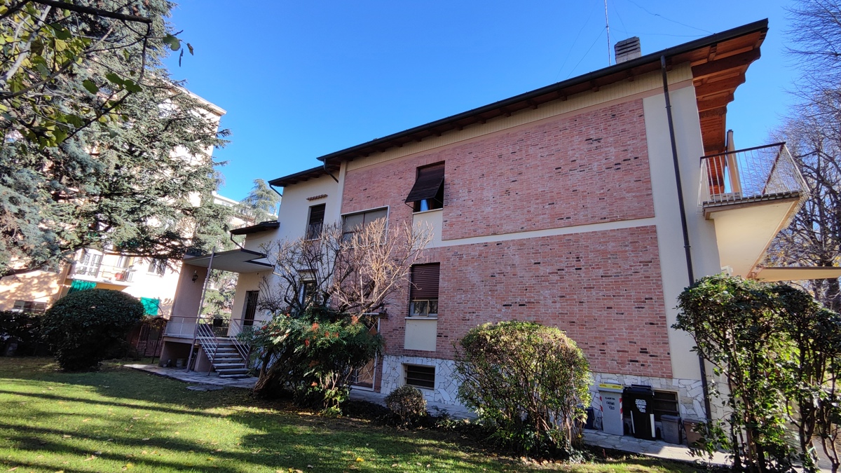 Foto 26 di 30 - Appartamento in vendita a Piacenza