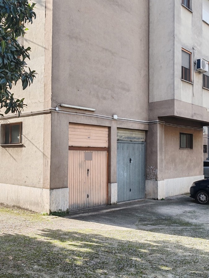 Foto 1 di 1 - Garage in vendita a Cassino
