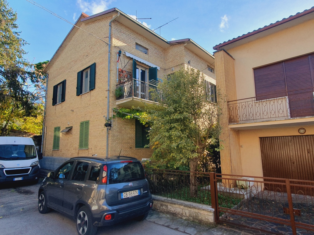 Foto 30 di 31 - Appartamento in vendita a Assisi